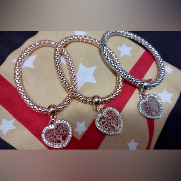 ‼️ RE-STOCK‼️🌳 Tree of Life -Heart Charm Bangle 3 Piece Bracelet Set NWT - Picture 14 of 14